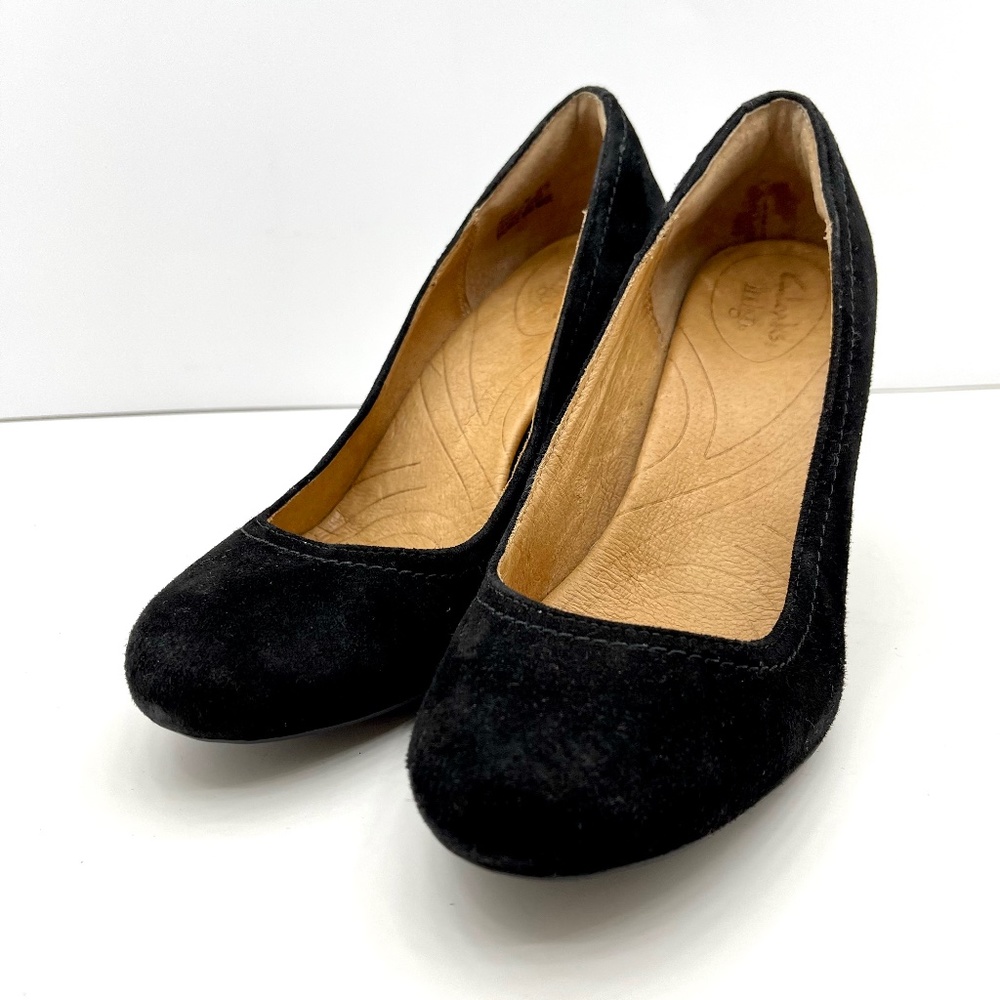 Clarks Indigo Womens Size 8M Black Suede Wedge Heels Closed Toe Pumps  Slip On